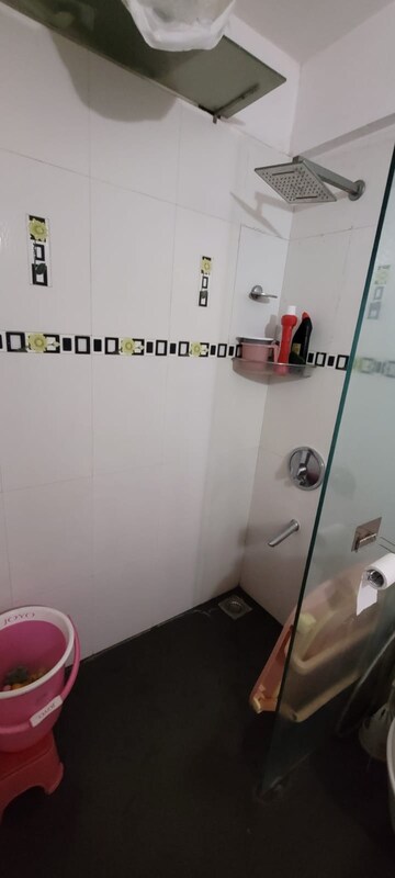 Furnished Amenities in 2 BHK Apartment at Nahar Amrit Shakti, Chandivali – for Rent
