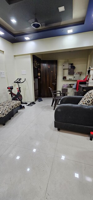 Master Bedroom in 3 BHK Apartment at Vishnu Vihar CHS, Gultekdi – for Sale