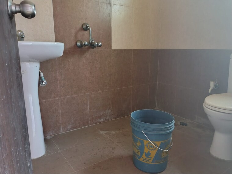 Bathroom, eden-tolly-signature-phase-ii 3 Bedroom 1400 Sq.Ft. Apartment In Tollygunge Kolkata 8534455