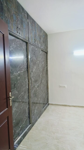 Furnished Amenities in 3 BHK Apartment at Omaxe Royal Residency Faridabad, Sector 79 – for Rent