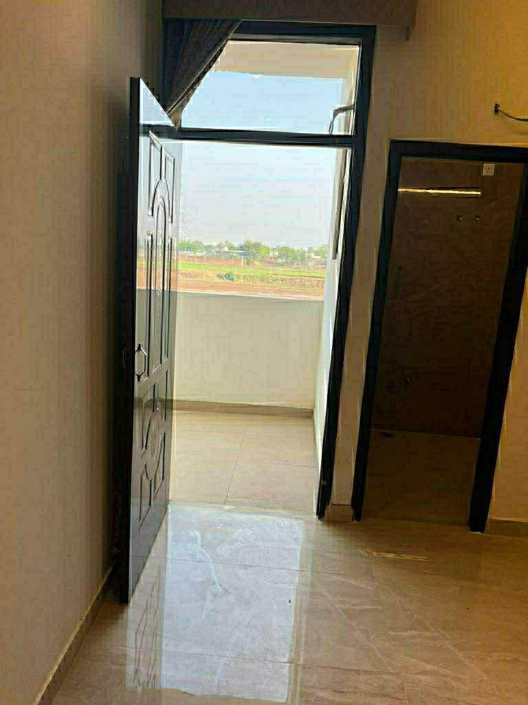 3 BHK + Servant Room Builder Floor For Sale in APS Platinum Towers