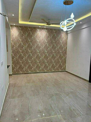 Room in 3 BHK Builder Floor at APS Platinum Towers, Pir Machalla – for Sale