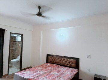 2 BHK Apartment For Rent in Sam Palm Olympia, Sector 16c Greater Noida