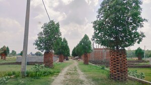  Plot – Garden View at Gomti Nagar - for Sale