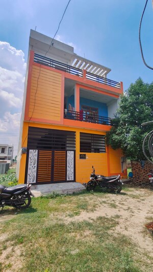  Plot – Exterior View View at Gomti Nagar - for Sale