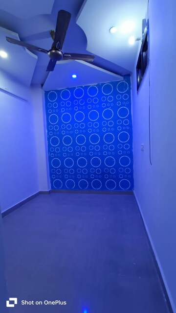 Furnished Amenities in 1 BHK Builder Floor at Uttam Nagar – for Sale