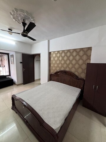 Bedroom in 2 BHK Apartment at Westin Karmayog CHS, Andheri West – for Rent