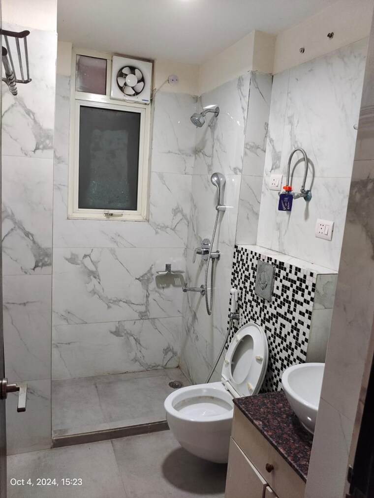 Bathroom, solutrean-caladium 4 Bedroom 3065 Sq.Ft. Apartment In Sector 109 Gurgaon 8535102