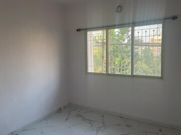 Room in 1 RK Apartment at Gokul Garden CHS, Kandivali East – for Rent