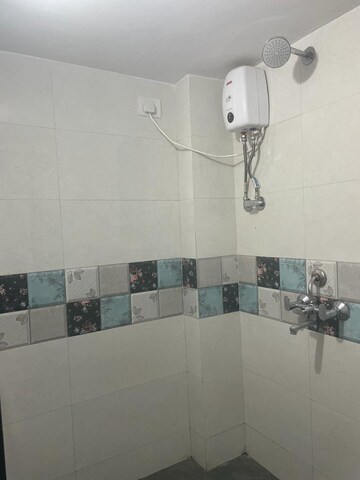 Bathroom in 1 RK Apartment at Gokul Garden CHS, Kandivali East – for Rent