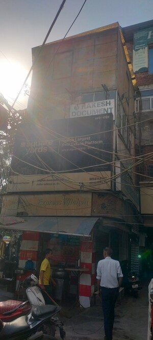  Showroom For Sale in Madhu Vihar