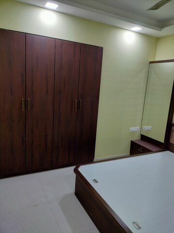 Room in 2 BHK Apartment at Runwal Eirene, Balkum Pada – for Rent