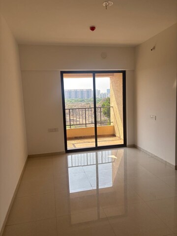 Room in 1 BHK Apartment at Shapoorji Pallonji Joyville Hadapsar Annexe, Hadapsar – for Rent