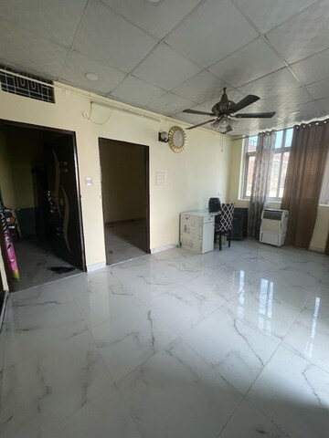 Bedroom in 2 BHK Apartment at Janta Apartment, Dilshad Garden – for Rent