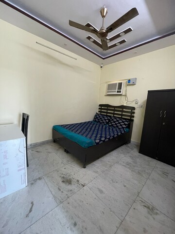 Living Room in 2 BHK Apartment at Janta Apartment, Dilshad Garden – for Rent