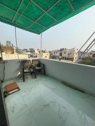 Balcony in 2 BHK Apartment at Janta Apartment, Dilshad Garden – for Rent