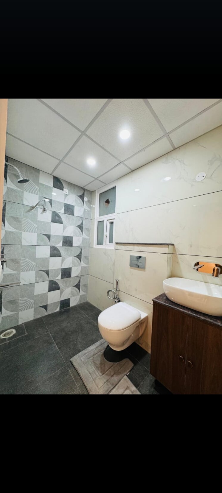 Bathroom, ambala highway 3 Bedroom 2025 Sq.Ft. Builder Floor In Ambala Highway Zirakpur 8535319