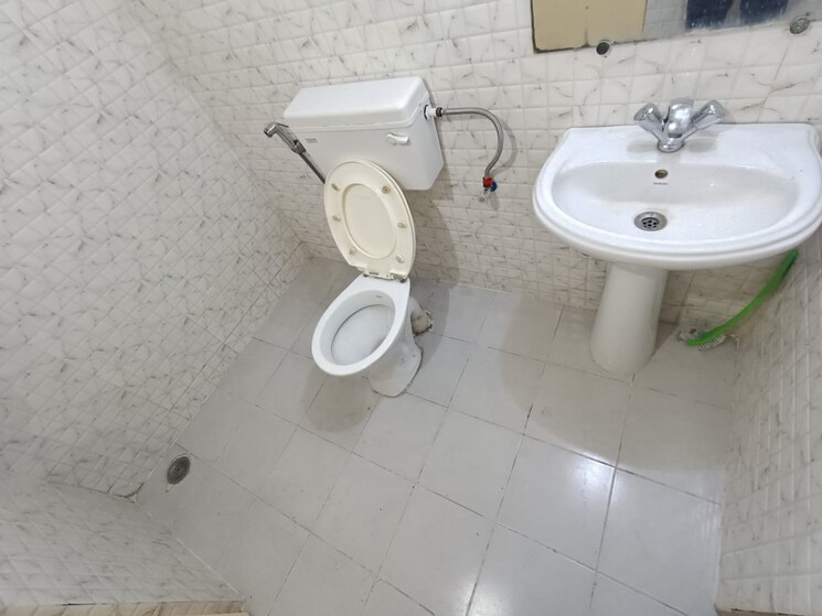 Bathroom, gaur-city-7th-avenue 2 Bedroom 534 Sq.Ft. Apartment In Sector 4, Greater Noida Greater Noida 8535275