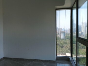 Room in 4 BHK Apartment at Prestige Jasdan Classic, Mahalaxmi – for Sale