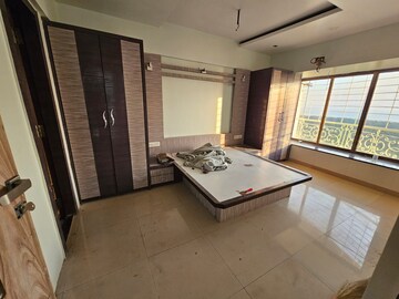 Room in 3 BHK Apartment at Seawoods Sector 36 – for Rent