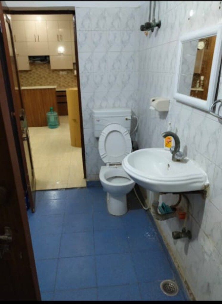 Bathroom, rps-savana 2 Bedroom 955 Sq.Ft. Apartment In Sector 88 Faridabad 8535534