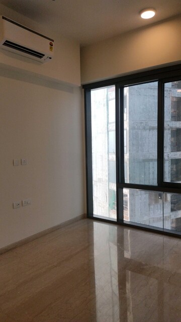 Room in 4 BHK Apartment at Piramal Mahalaxmi, Mahalaxmi – for Sale