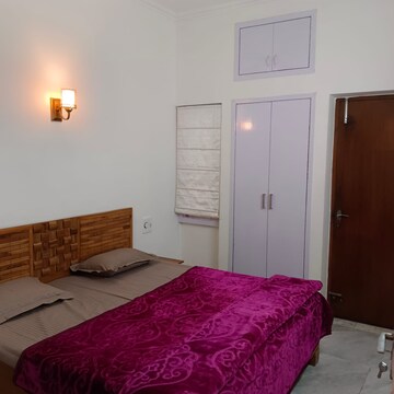 4 BHK Builder Floor For Rent in Saket