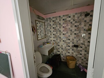 Bathroom in 3 BHK Apartment at Tulip Violet, Sector 69 – for Rent