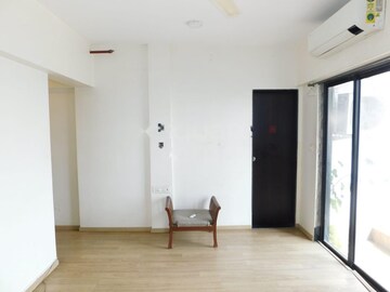 2 BHK Apartment For Rent in Hubtown Hillcrest, Andheri East