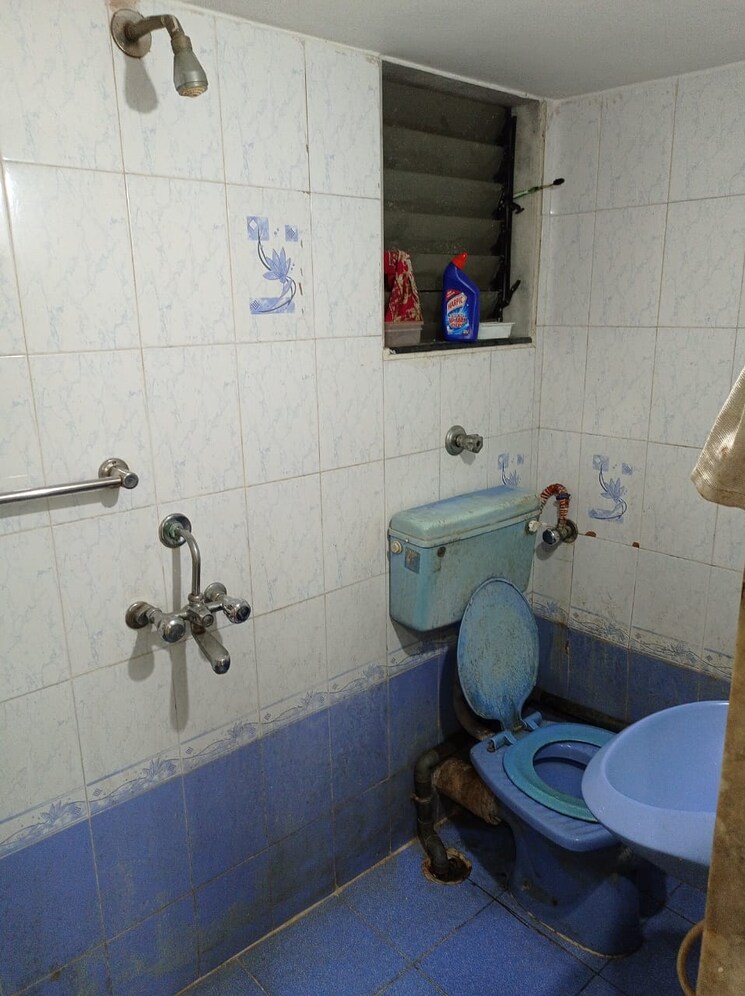 Bathroom, sawan-elegance 2 Bedroom 900 Sq.Ft. Apartment In Kopar Khairane Navi Mumbai 8535963