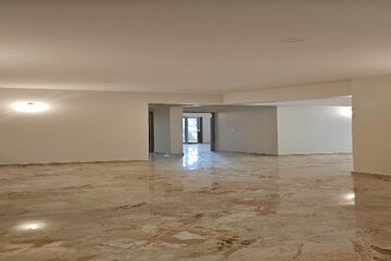 Room in 3 BHK Apartment at Indiranagar – for Sale