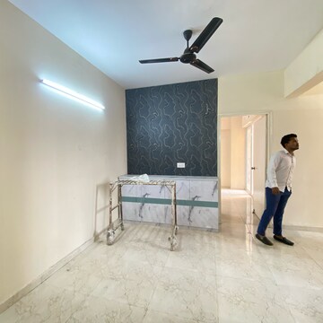 Room in 2 BHK Apartment at MRG The Balcony, Hayatpur – for Rent