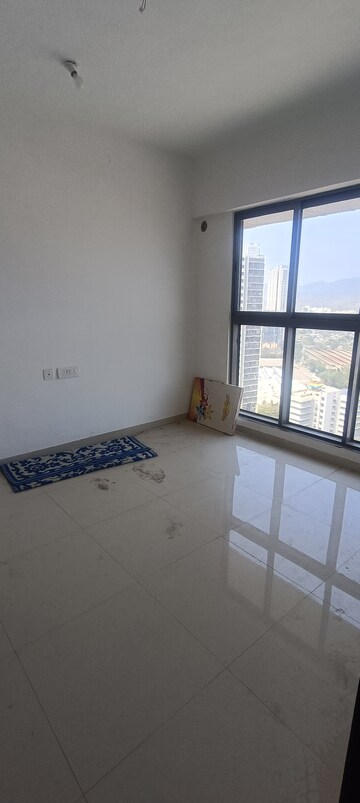 Room in 1 BHK Apartment at UK Iridium, Kandivali East – for Rent