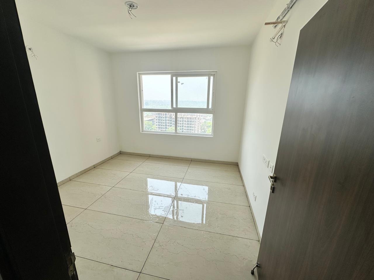 3.5 BHK + Servant Room Apartment For Sale in Shalimar One World Belvedere Court 3