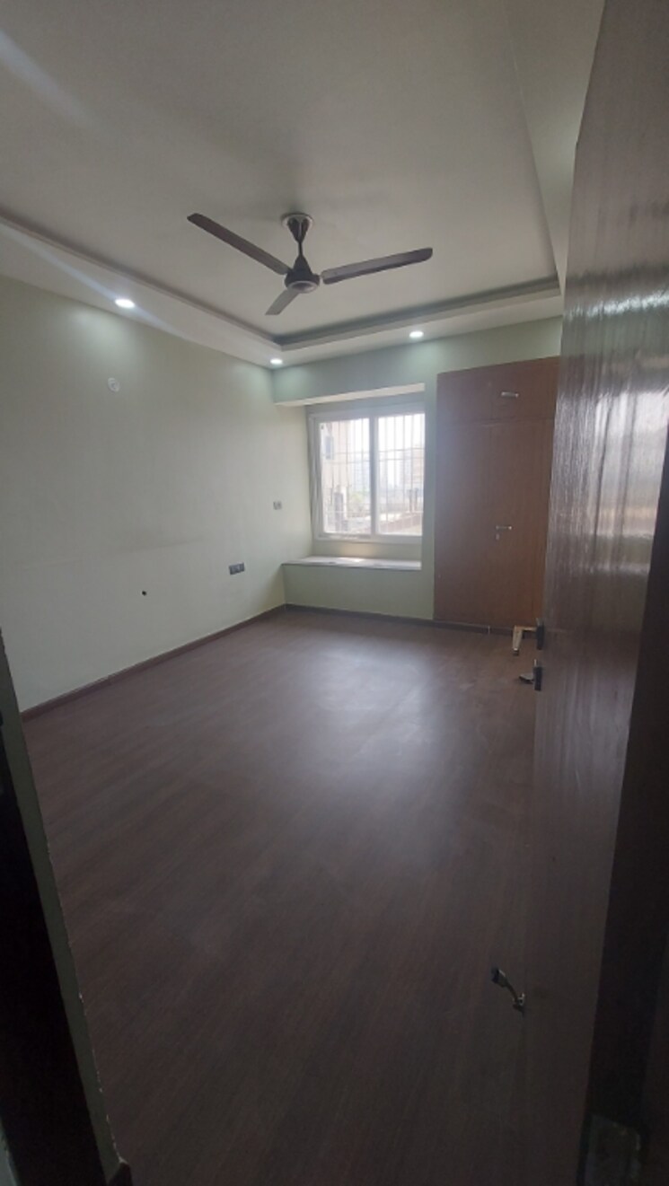 Room, mayur vihar phase 1 extension 4 Bedroom 1650 Sq.Ft. Apartment In Mayur Vihar Phase 1 Extension Delhi 8536632
