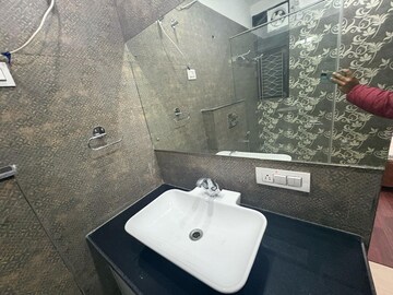 Kitchen in 3 BHK Builder Floor at Sector 26a – for Rent