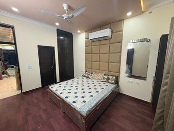 Bedroom in 3 BHK Builder Floor at Sector 26a – for Rent