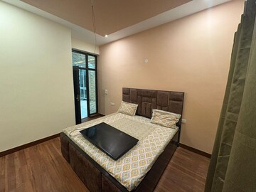 Bedroom in 3 BHK Builder Floor at Sector 26a – for Rent