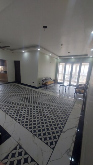 Building Lobby in 4 BHK Apartment at Mayur Vihar Phase 1 Extension – for Sale