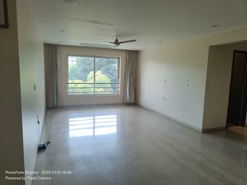 Room in 3 BHK Apartment at Kumar Prospera Hadapsar, Hadapsar – for Sale