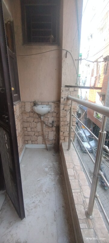 2 BHK Builder Floor – Exterior View View at Vishwas Park - for Rent