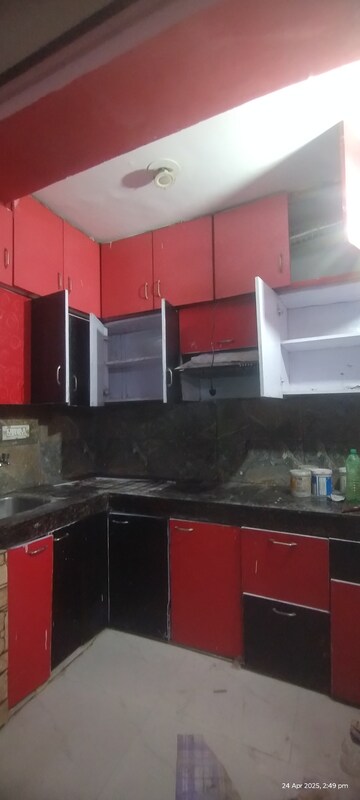 Furnished Amenities in 2 BHK Builder Floor at Vishwas Park – for Rent