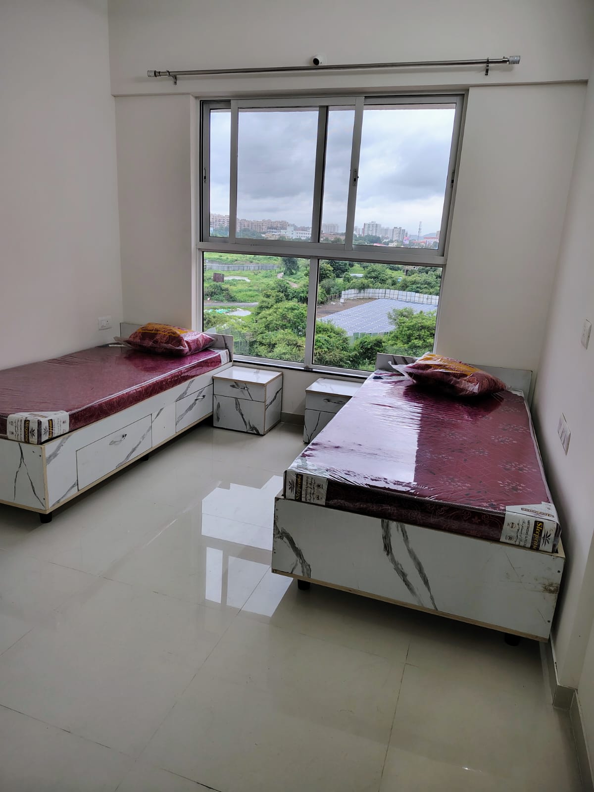 3 BHK 1000 Sq.Ft. Apartment in Pride Purple Park Astra