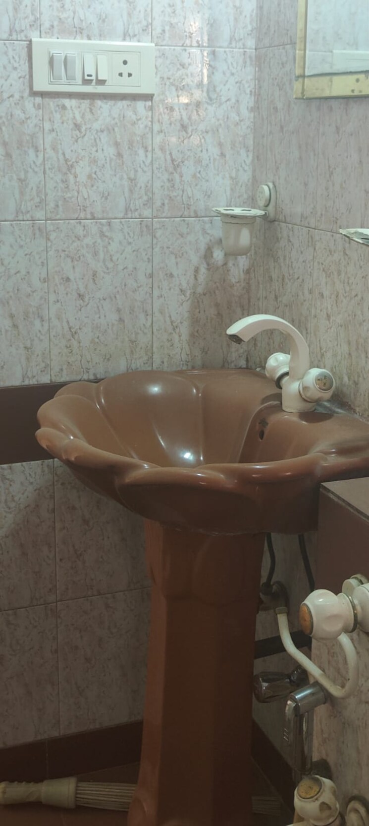 Bathroom, shikha-apartment 3 Bedroom 1225 Sq.Ft. Apartment In Pali Hill Mumbai 8536672