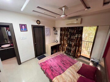 Bedroom in 3 BHK Apartment at Chembur – for Rent