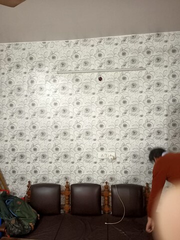 Furnished Amenities in 2 BHK Builder Floor at Greenwood City, Sector 40 – for Rent