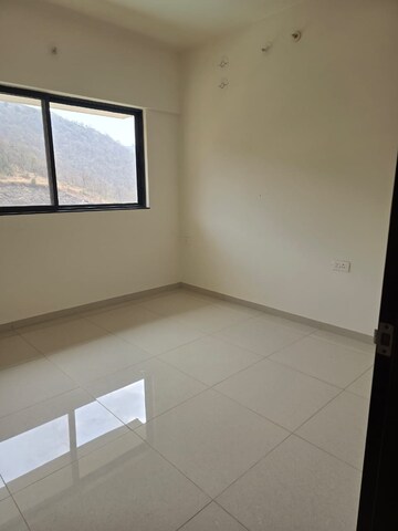 Room in 3 BHK Apartment at Shapoorji Pallonji Vanaha Springs, Bavdhan – for Rent