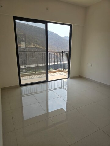 Room in 3 BHK Apartment at Shapoorji Pallonji Vanaha Springs, Bavdhan – for Rent