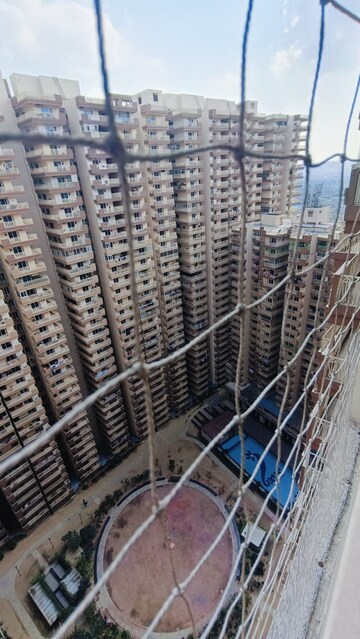 2 BHK Apartment – Exterior View View at Gaur City 7th Avenue, Sector 4, Greater Noida - for Rent