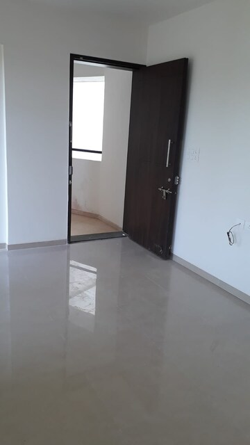 Room in 3 BHK Apartment at Mont Vert Belbrook, Bhugaon – for Rent
